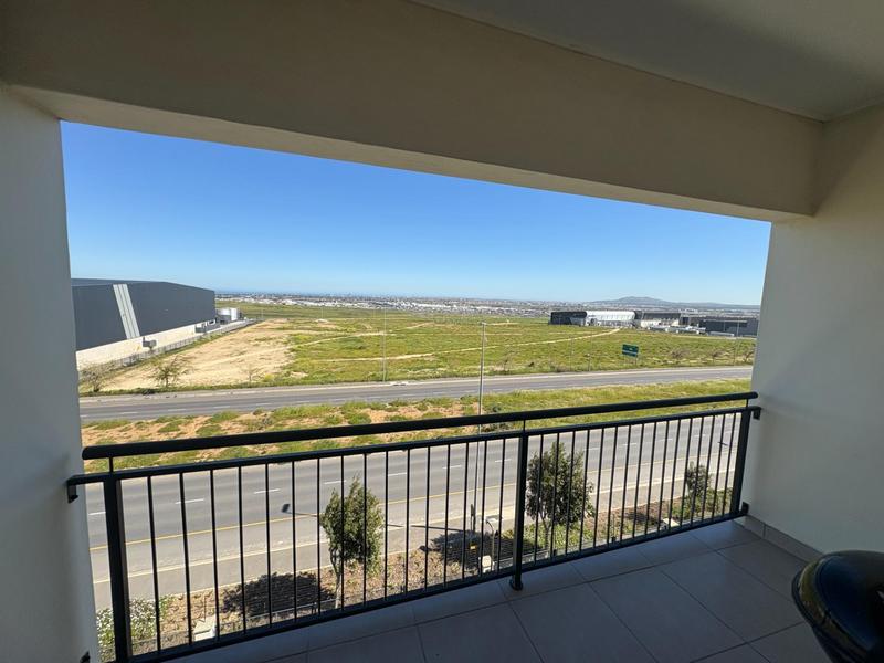 To Let 1 Bedroom Property for Rent in Richwood Western Cape